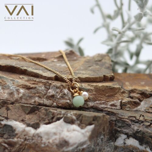 Necklace “Vienna”, Gemstone and Freshwater Pearl Jewellery, Handmade Jewelry with Natural Jade.