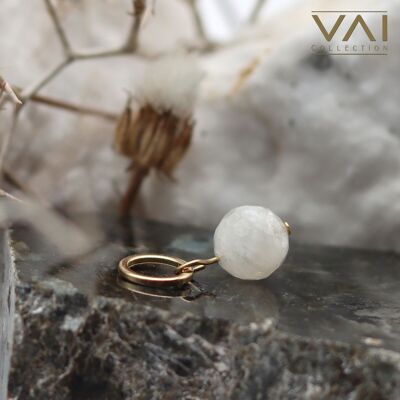 Charm « Neige Blanche », Bijoux en Pierres Précieuses, Faits à la Main avec Pierre de Lune Naturelle.