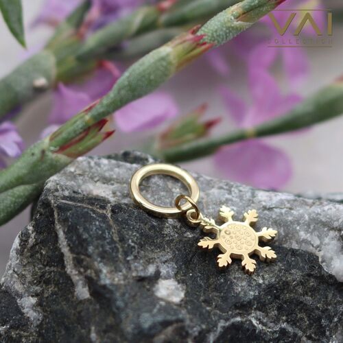 Charm “Ice Flower” Handmade Jewelry, High Quality Tarnish-free Hypoallergenic Stainless Steel.
