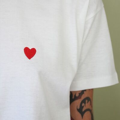 Camiseta con bordado de corazón