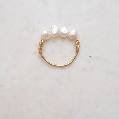 Wire-Wrapped Finger-Ring with Freshwater Pearls