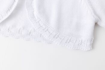 Cardigan tricoté pour bébé fille avec broderie 7