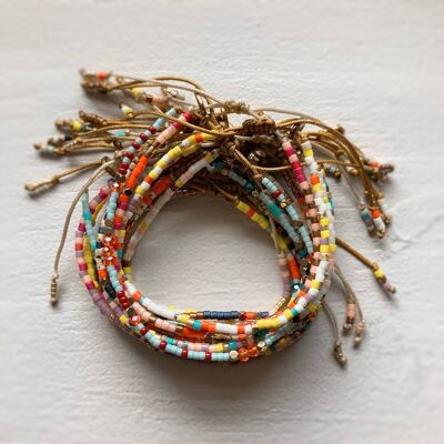 Set of 10 HIPPY summer bracelets - Mix of colors