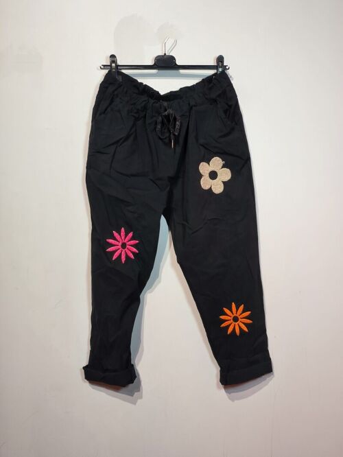 Moon Flower color trousers