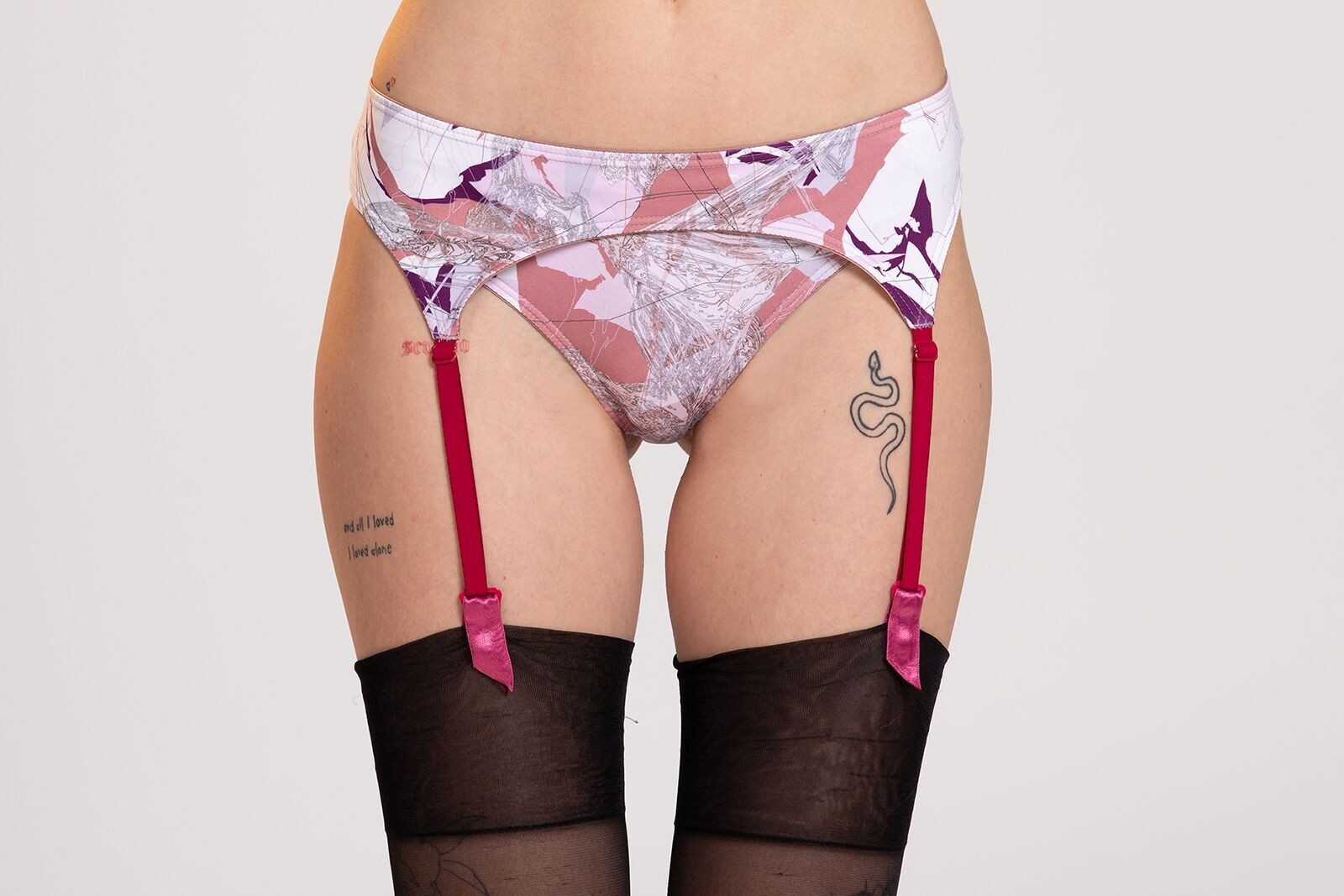 Reggicalze “Midi Vaniglia”.