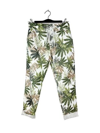 3377-01 Floral pattern pants 1