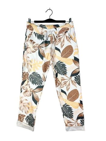3377-10 Floral pattern pants 1