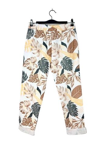 3377-10 Floral pattern pants 2