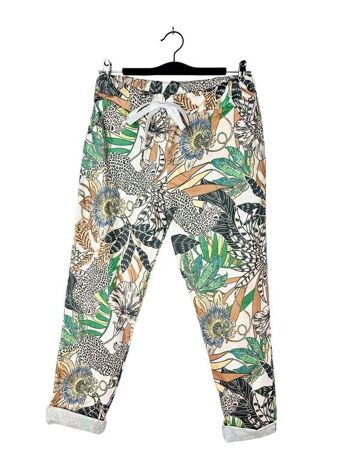 3377-11 Floral pattern pants 1