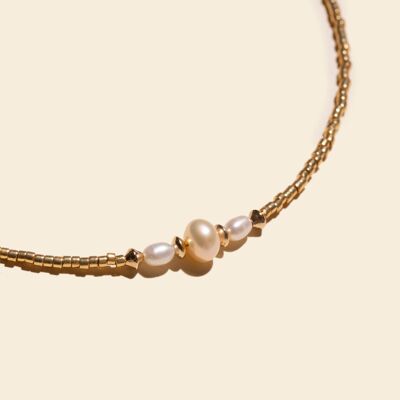 MOTHER OF PEARL choker