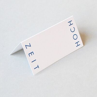 tarjeta de lugar blanca: HOCH TIME (impresión azul)