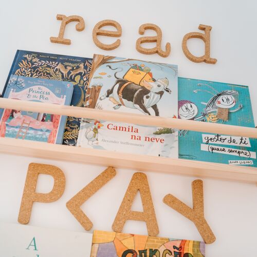 READ. PLAY. LOVE.