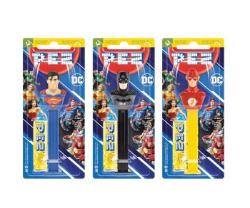 PEZ  Boîte présentoir de 12 Blisters DC HEROES Justice league : 1 distributeur + 1 recharge goût fruit 2