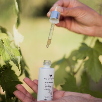 Siero giorno – Antietà e antimacchie – 30ml