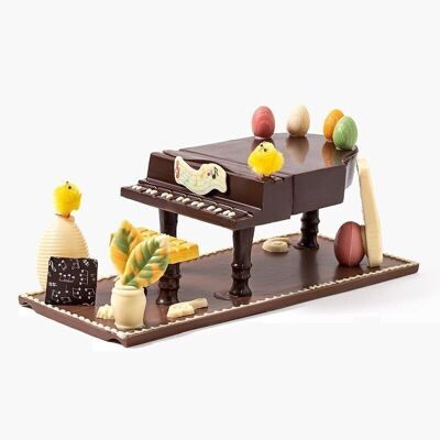 Grande pianoforte al cioccolato - Figura di cioccolato per Pasqua