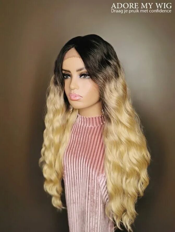 Sognatore: parrucca bionda in pizzo