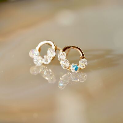Baby-Valentine-Ohrringe aus Gelbgold und Aurora Borealis-Kristallen