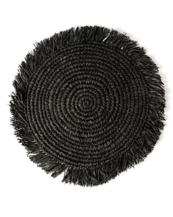 Set de table décoratif rond en raphia wetar, fait main avec des fibres naturelles finition noire, diamètre 45 cm, fabriqué en Indonésie 1