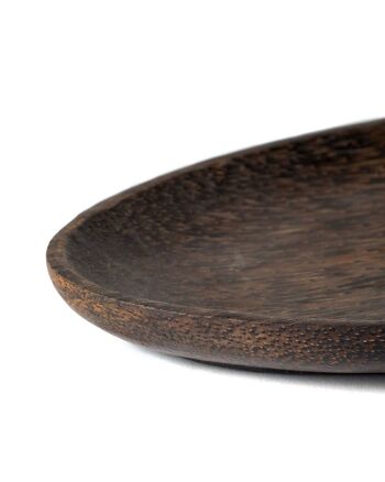 Assiette de service ovale Merauke en bois de palmier, fabriquée à la main en Indonésie, hauteur 2,5 cm longueur 30 cm profondeur 15 cm. 2