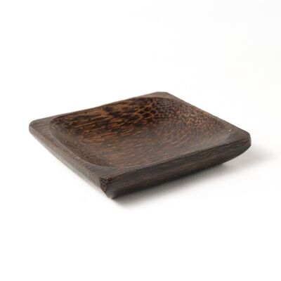 Canna palm wood serving plate, handmade in Indonesia by artisans, available in two sizes: height 2.5 cm, length 15 cm, depth 15 cm and height 2.5 cm, length 12 cm, depth 12 cm