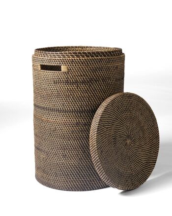 Grand panier décoratif en rotin de Komodo 100 % naturel avec couvercle et poignées, fait à la main avec finition naturelle, forme cylindrique, 58 cm de diamètre x 40 cm de hauteur, fabriqué en Indonésie 3