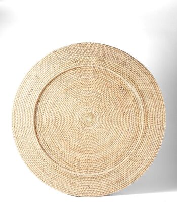 Assiette décorative ronde en rotin Seram, trois coloris disponibles, fabriquée à la main par des artisans indonésiens hauteur 4 cm Ø70 cm 3