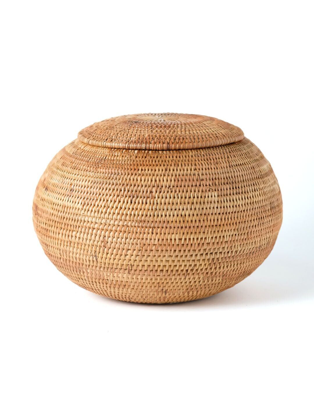 Ciotola in rattan naturale al 100% con coperchio decorativo Sumbawa, ovale, intrecciata a mano, finitura naturale, diametro 30 cm, prodotta in Indonesia