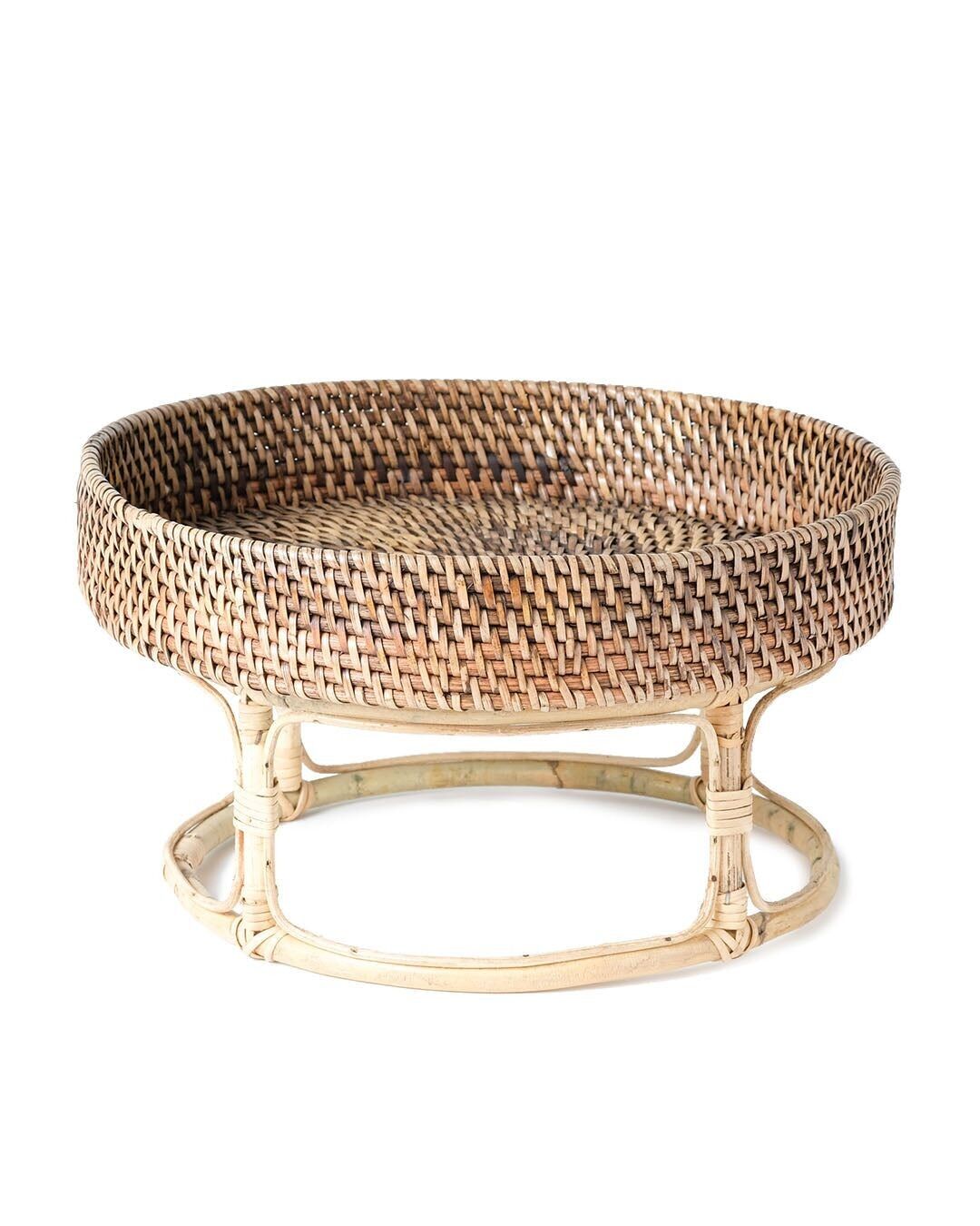 Vassoio in rattan 100% naturale con supporto Cimahi, intrecciato a mano, con supporto, decorativo, colore naturale, rotondo, diametro 30 cm prodotto in Indonesia