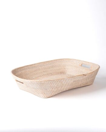 Panier ovale décoratif Bunaken en rotin 100% naturel avec anses, fait main avec des fibres naturelles par des artisans, finitions naturelles et blanches, hauteur 15 cm longueur 46 cm profondeur 58 cm, fabriqué en Indonésie 5