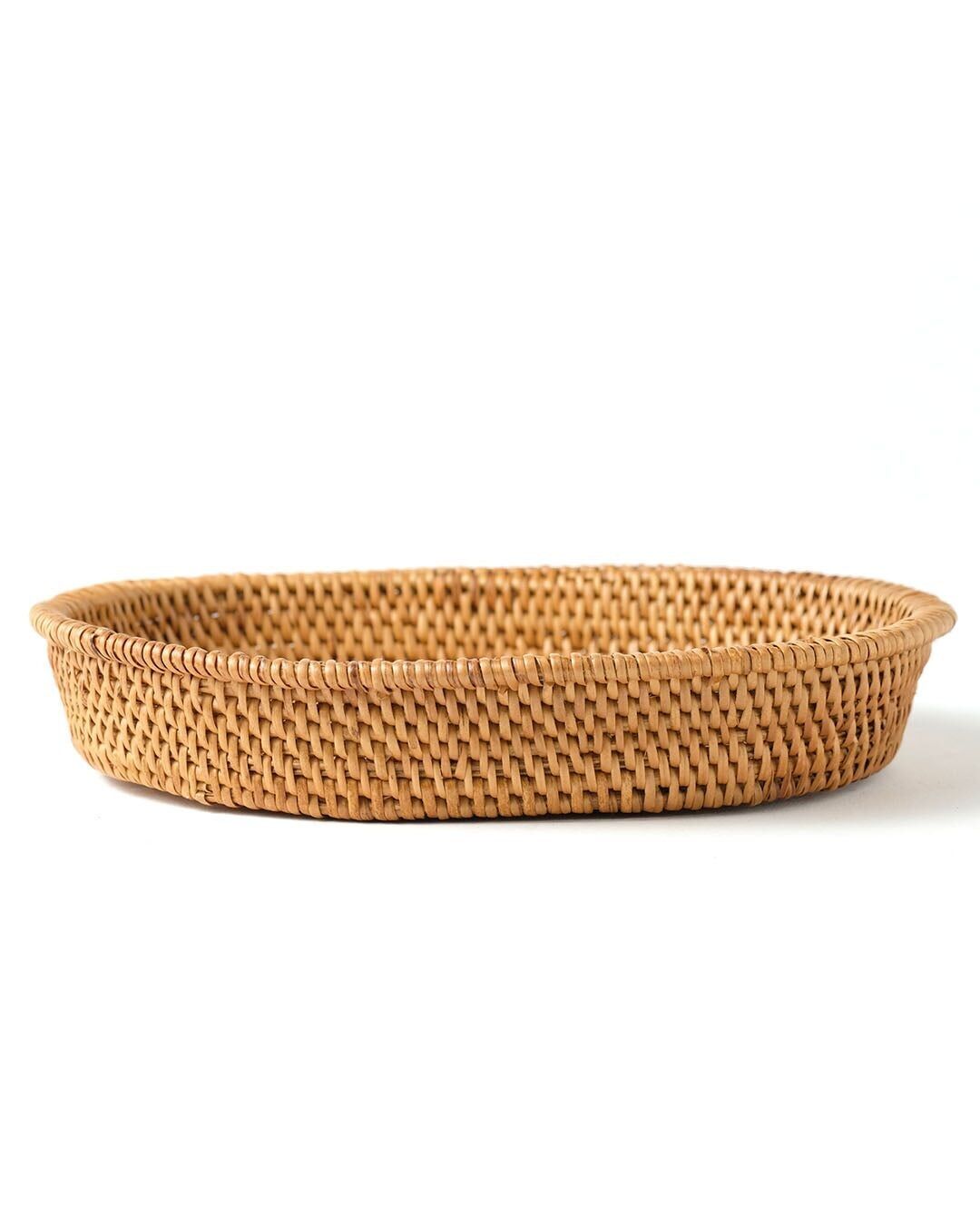 Cestino decorativo in rattan Halus Garuk 100% naturale, realizzato a mano con finitura naturale con forma ovale, 25 cm x 22 cm, prodotto in Indonesia