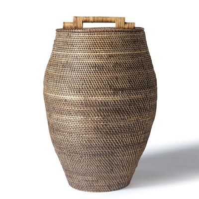 Cestino decorativo Sawahlunto grande in rattan naturale al 100% con coperchio e impugnatura, realizzato a mano con finitura naturale e forma cilindrica, diametro 47 cm e altezza 66 cm, prodotto in Indonesia