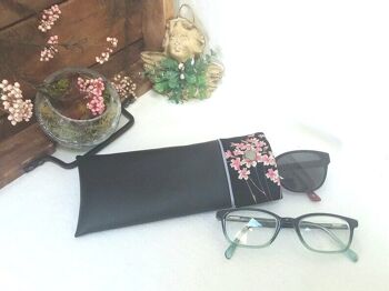 Etui à lunettes semi-rigide Sakura noir 2