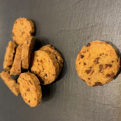 Small organic biscuits with brewers' grains, dried tomatoes and oregano - BULK