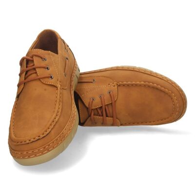 Men's nautical shoe in camel color