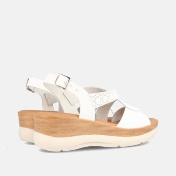 SANDALES POUR FEMMES À COMPENSÉ MOYEN EN CUIR EMBOSSÉ HEIDI BLANC 3