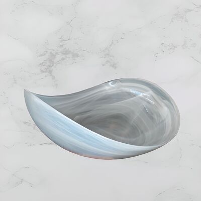 Elegance in white glass Tammaro Home | Versatile centerpiece for every occasion