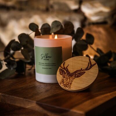 White Candle - Fresh Fennel, Patchouli & Carrot - Stag Prince