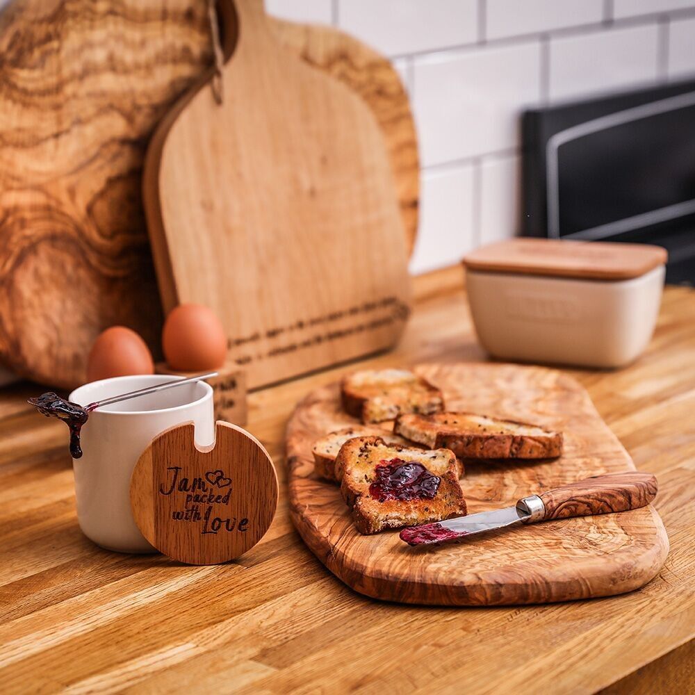 Set barattolo e cucchiaio, ricco di marmellata