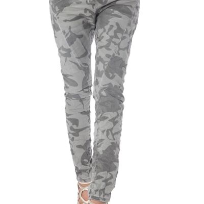 Jeans mit Camouflage-Aufdruck