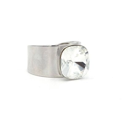 Basics Ring 01 - Elegant ring with large crystal