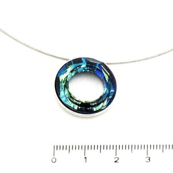 Cosmic Necklace 02 Collier élégant avec cristal irisé 2