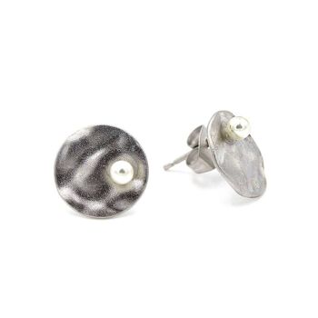 Boucle d'oreille Perla 13 clous plaque avec perle 1
