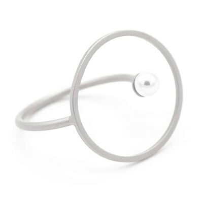 Perla Ring 08 with circle element and pearl