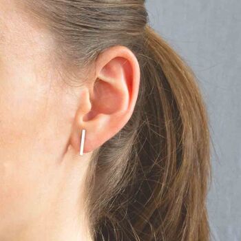 Pura Boucle d'oreille 24 Stud minimaliste 2