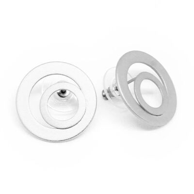 Pura Earring 32 Elegant circle stud