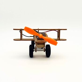 AirplaneBot : L'avion qui file à toute vitesse ! - Kit d'assemblage en bois STEM 6