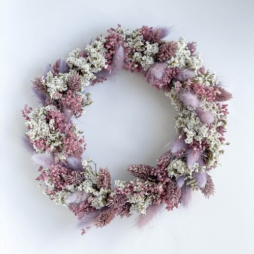 Sanfte Eleganz: Trockenblumenkranz in lila und Naturtönen
