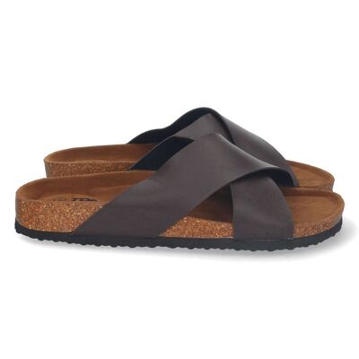 Flat sandal with crossed blades in brown