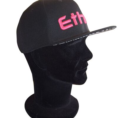SNAPBACK WITH FLAT VISOR AND EMBROIDERY