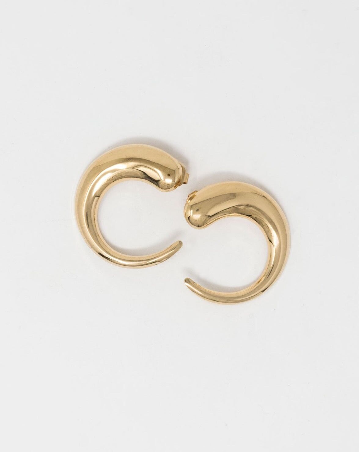 ORECCHINI AL LOBO IN OTTONE PLACCATO ORO 18KT